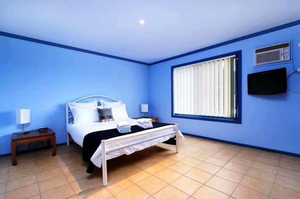 Phillip Island Off-Track Accommodation 卡尔斯 外观 照片