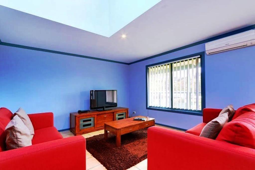 Phillip Island Off-Track Accommodation 卡尔斯 外观 照片
