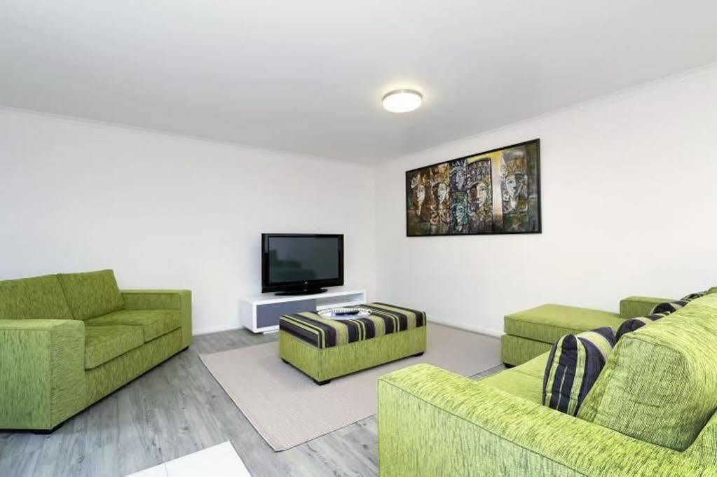 Phillip Island Off-Track Accommodation 卡尔斯 外观 照片