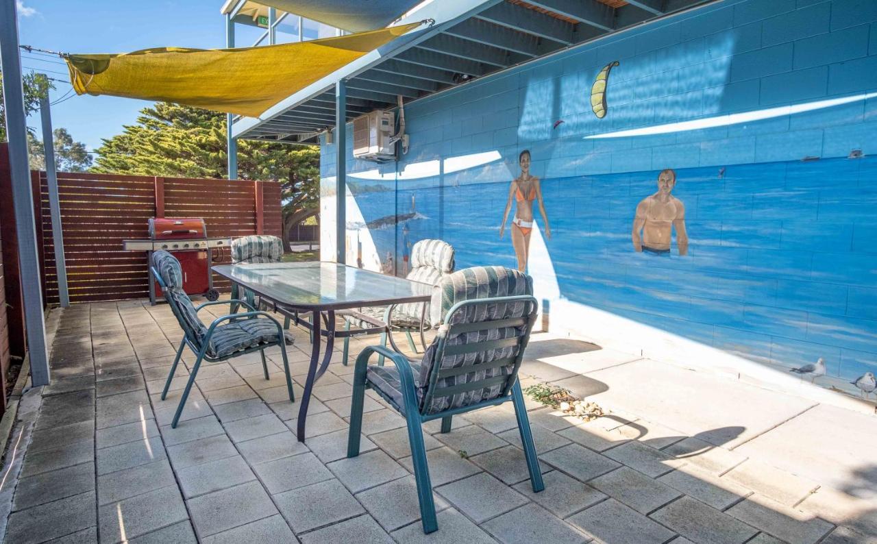Phillip Island Off-Track Accommodation 卡尔斯 外观 照片