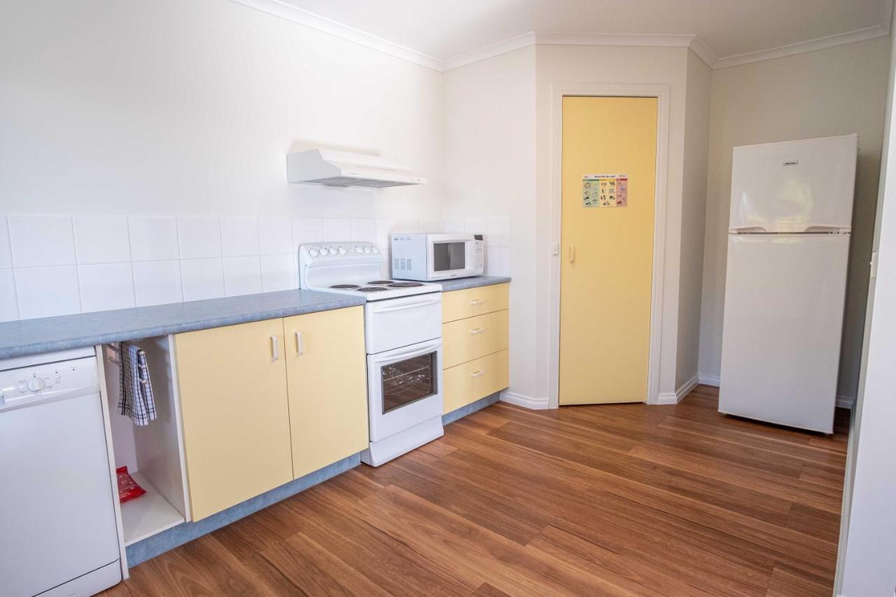 Phillip Island Off-Track Accommodation 卡尔斯 外观 照片